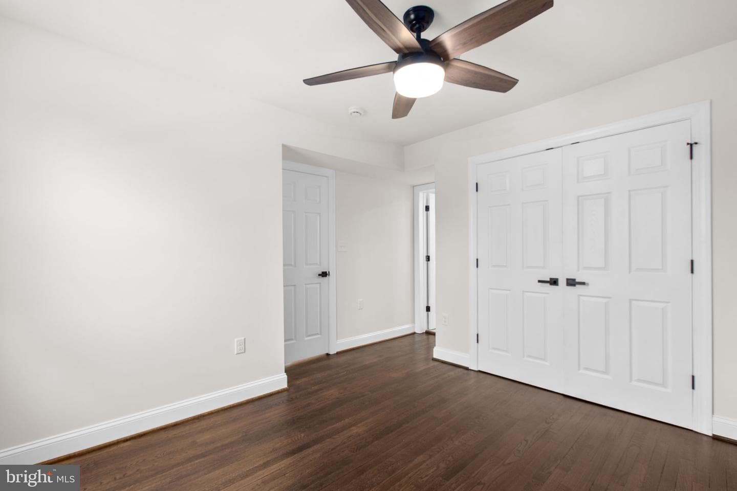913 Sylvania Avenue photo 37