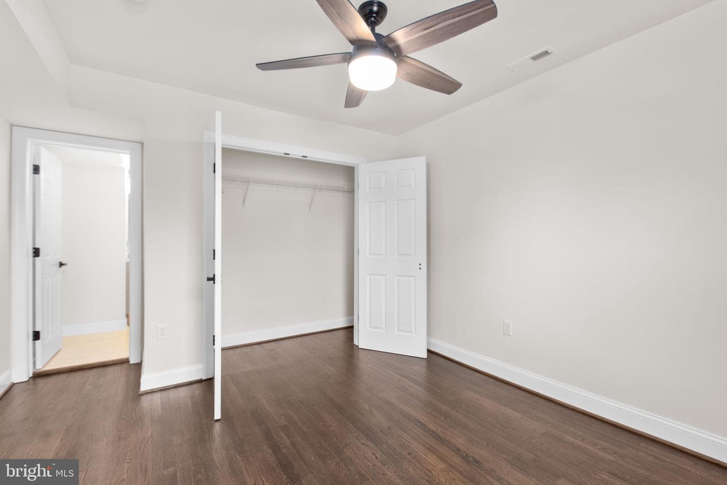 913 Sylvania Avenue photo 38