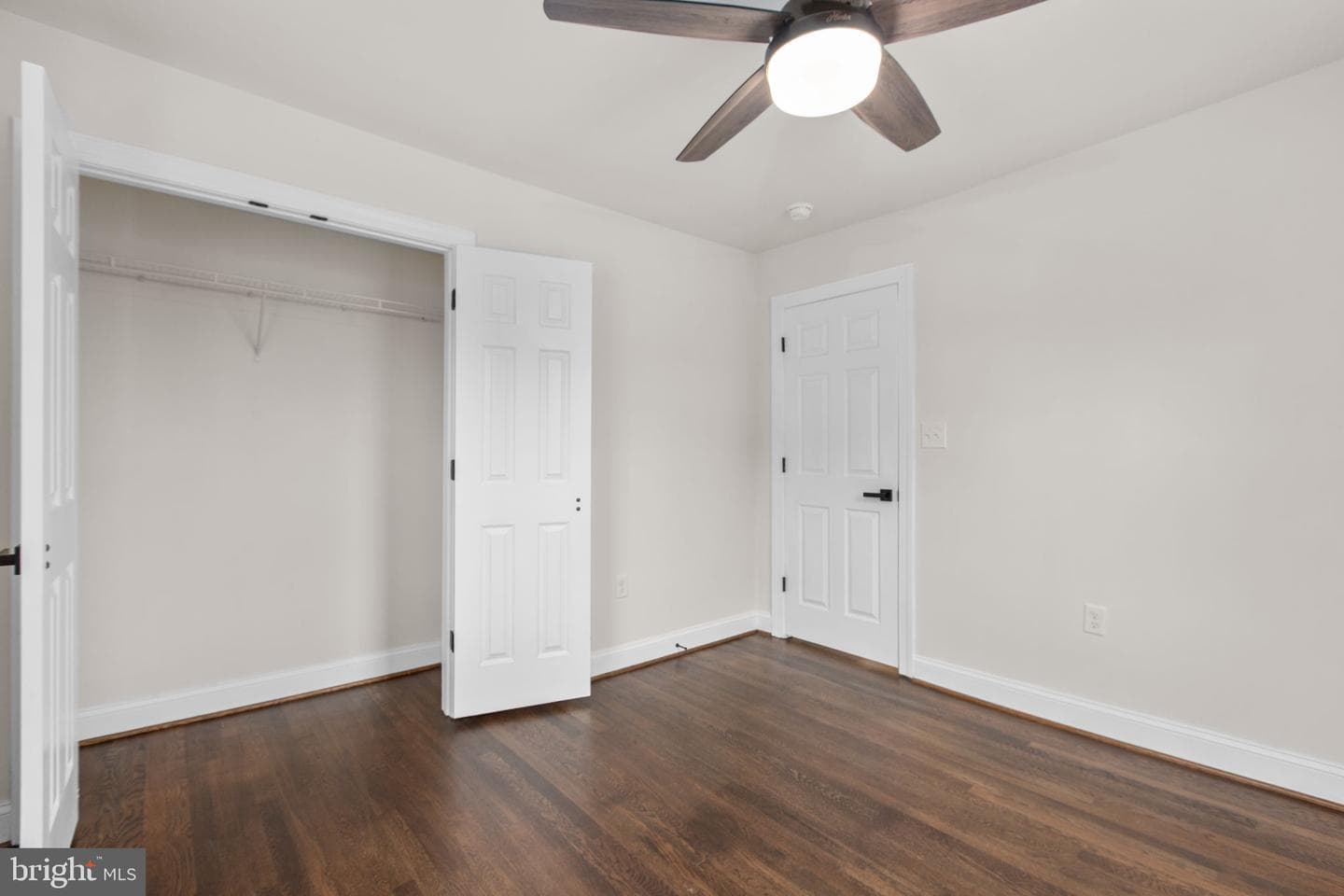 913 Sylvania Avenue photo 41