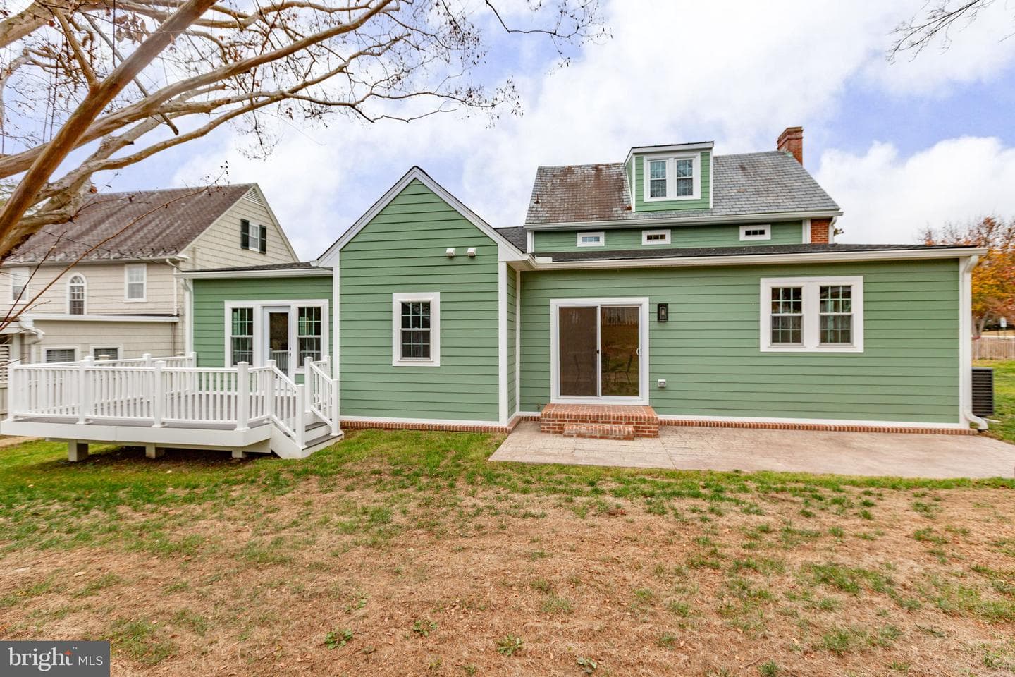 913 Sylvania Avenue photo 68