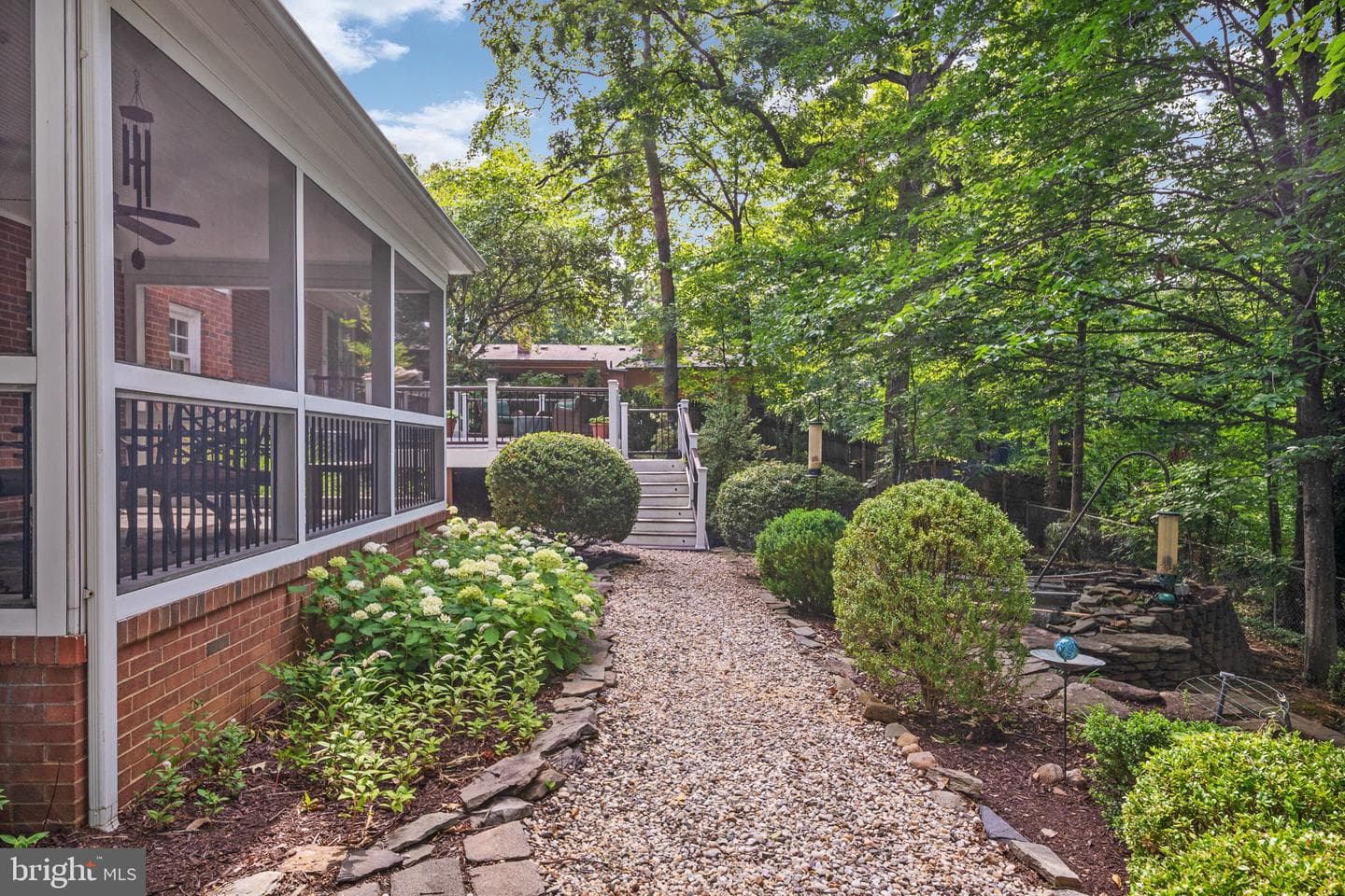 1730 Greenway Drive photo 10
