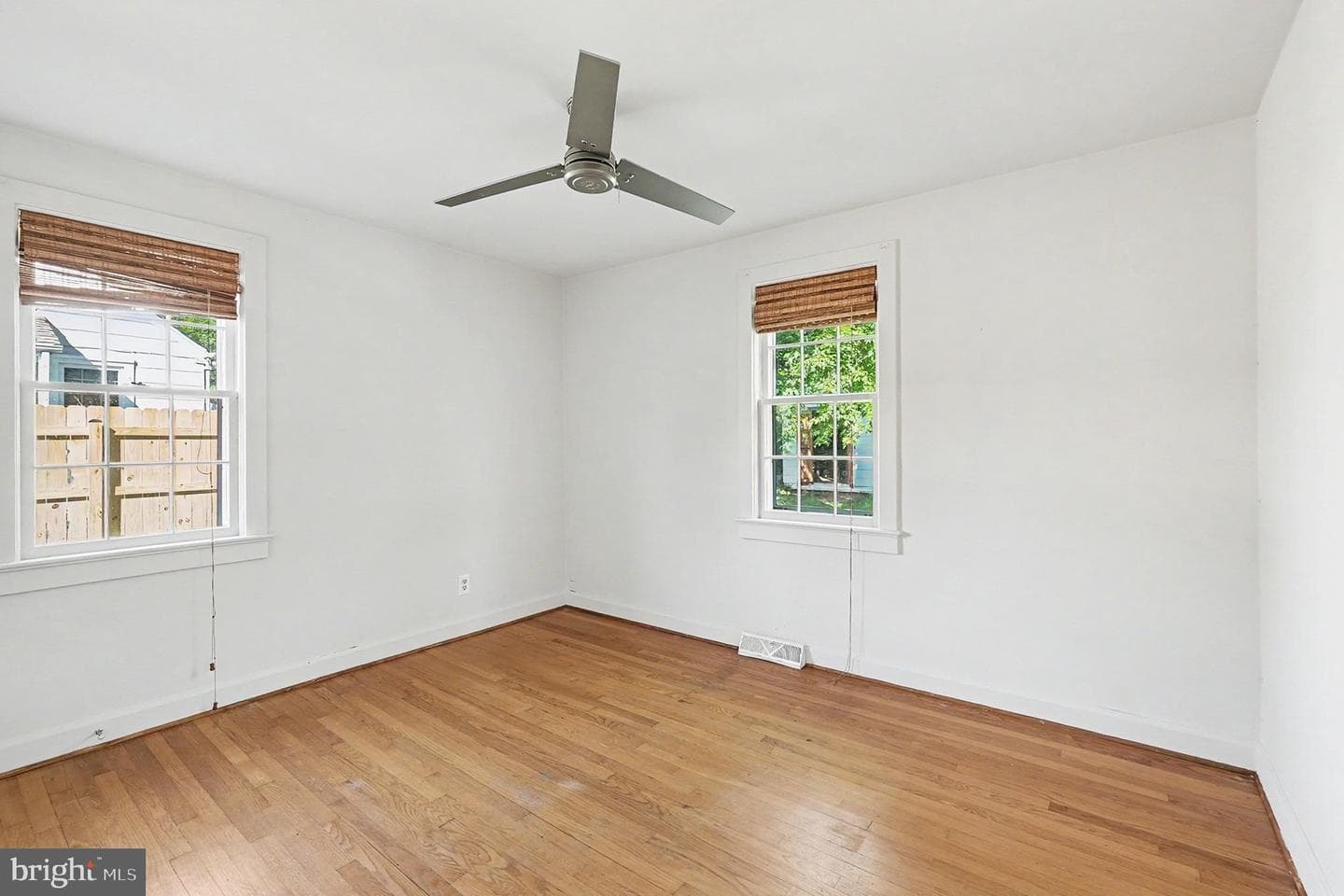 449 Hanson Avenue photo 22