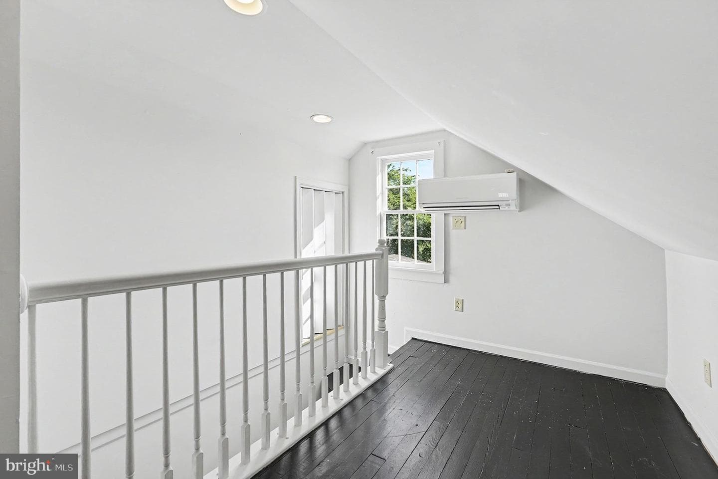 449 Hanson Avenue photo 24