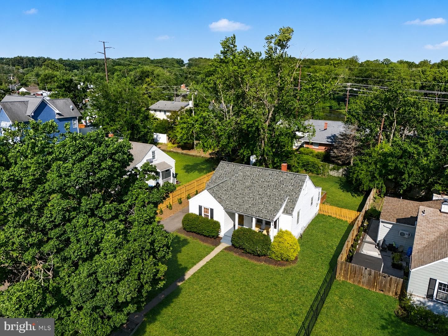 449 Hanson Avenue photo 4