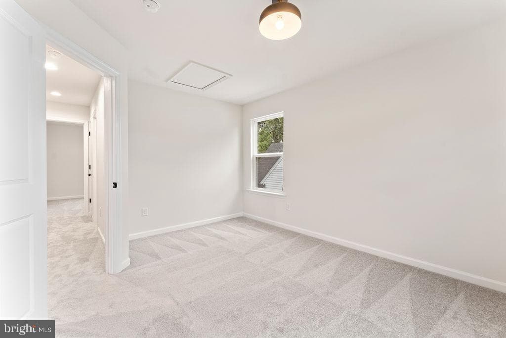 147 Longstreet Avenue photo 31
