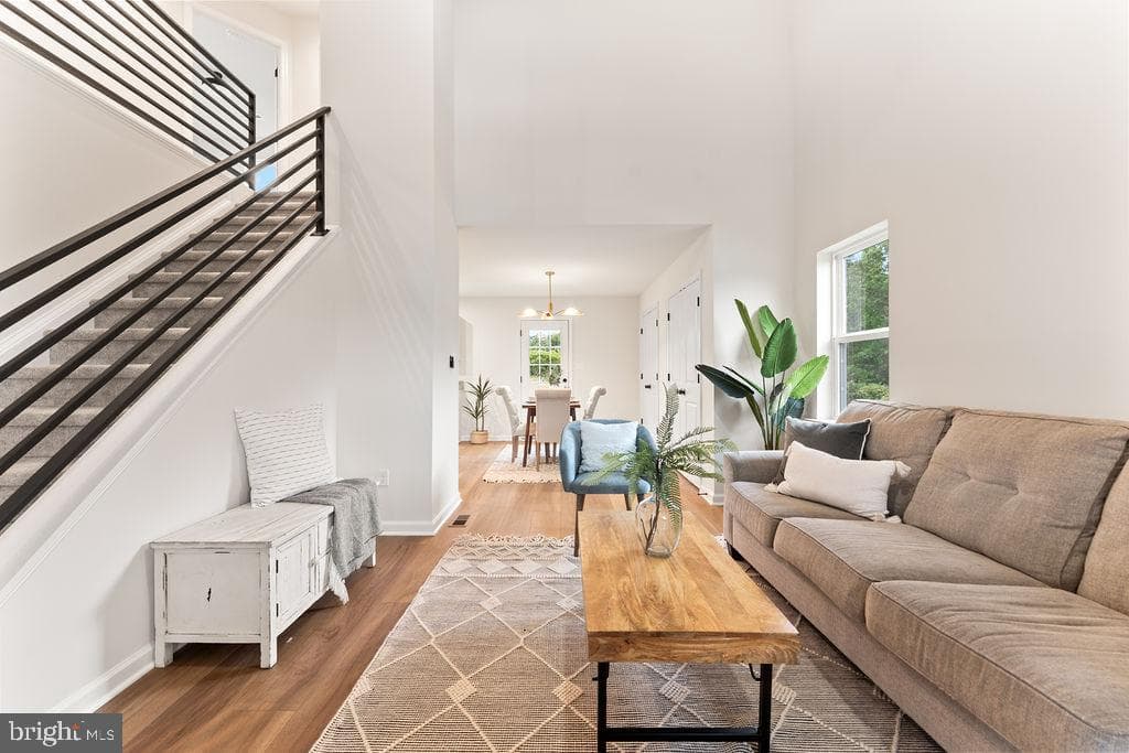 147 Longstreet Avenue photo 4