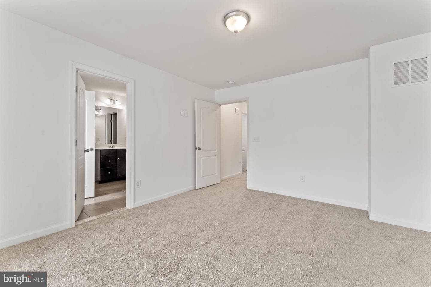 1418 Hudgins Farm Circle photo 18