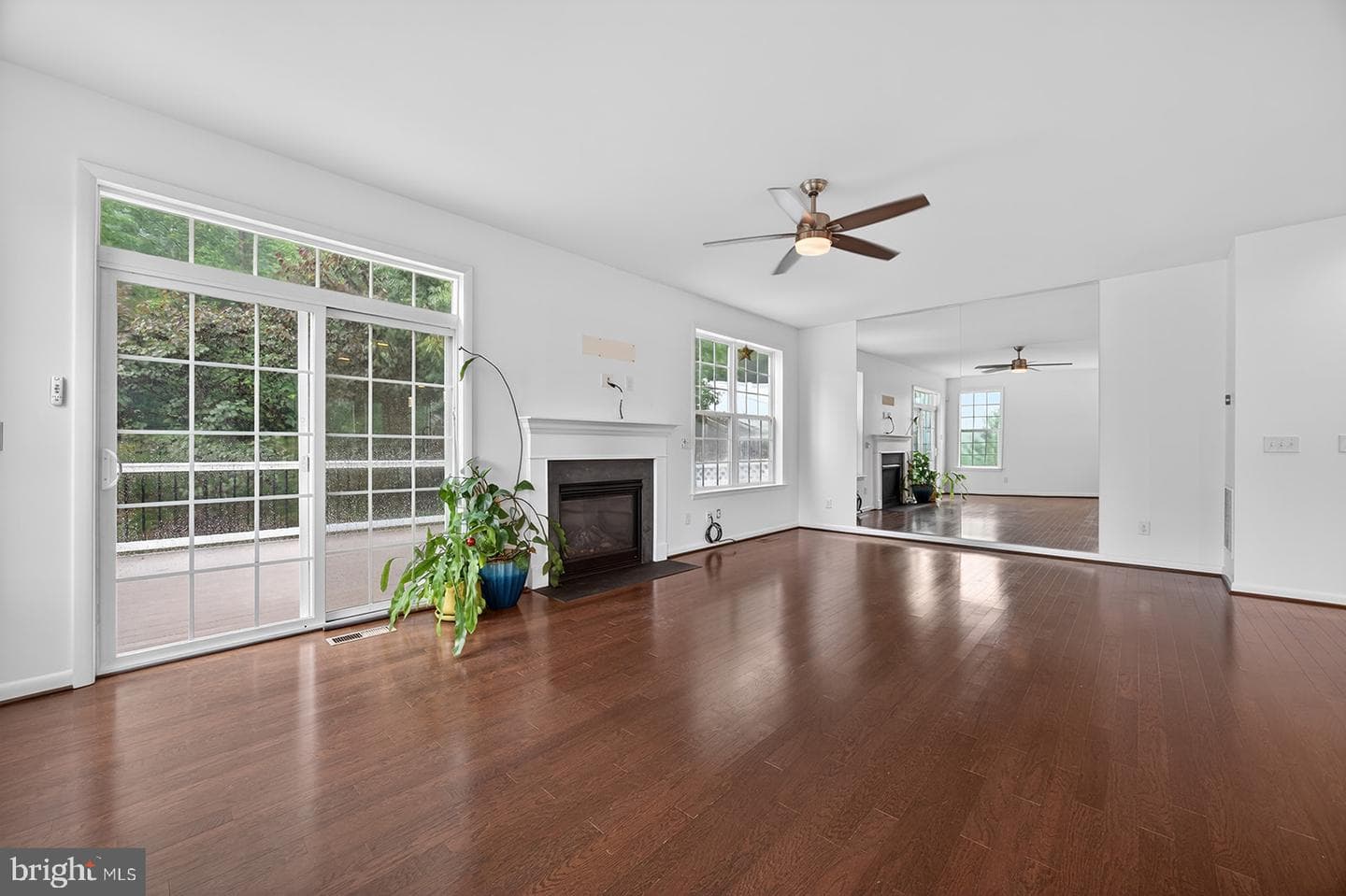 1349 Gilmore Street photo 4