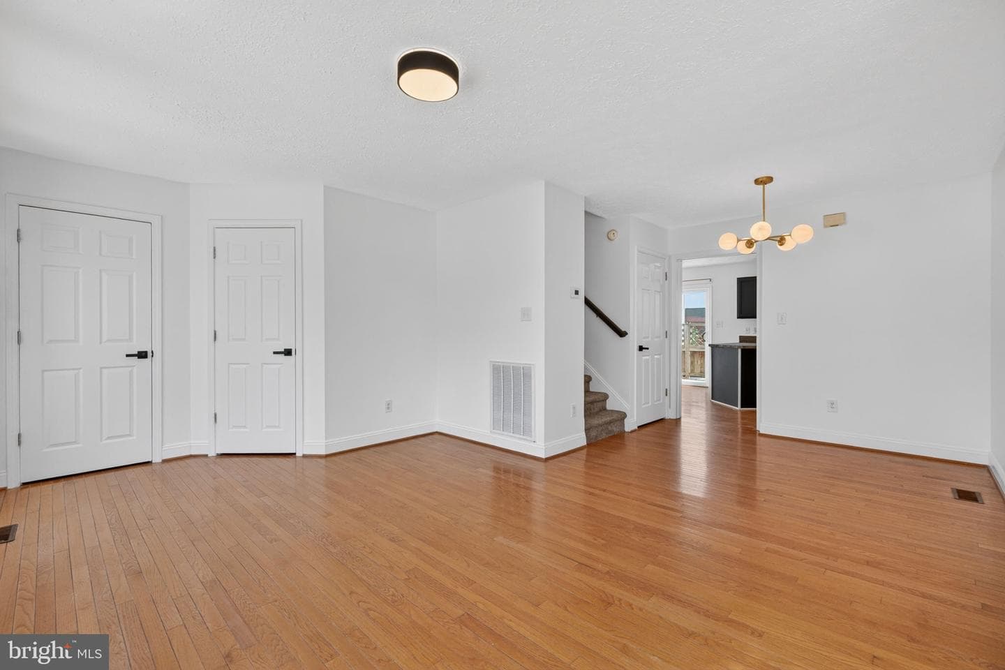1609 Airport Avenue photo 16