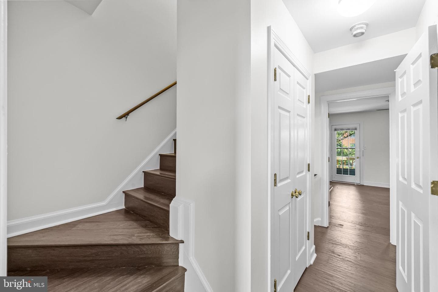815 College Avenue photo 28