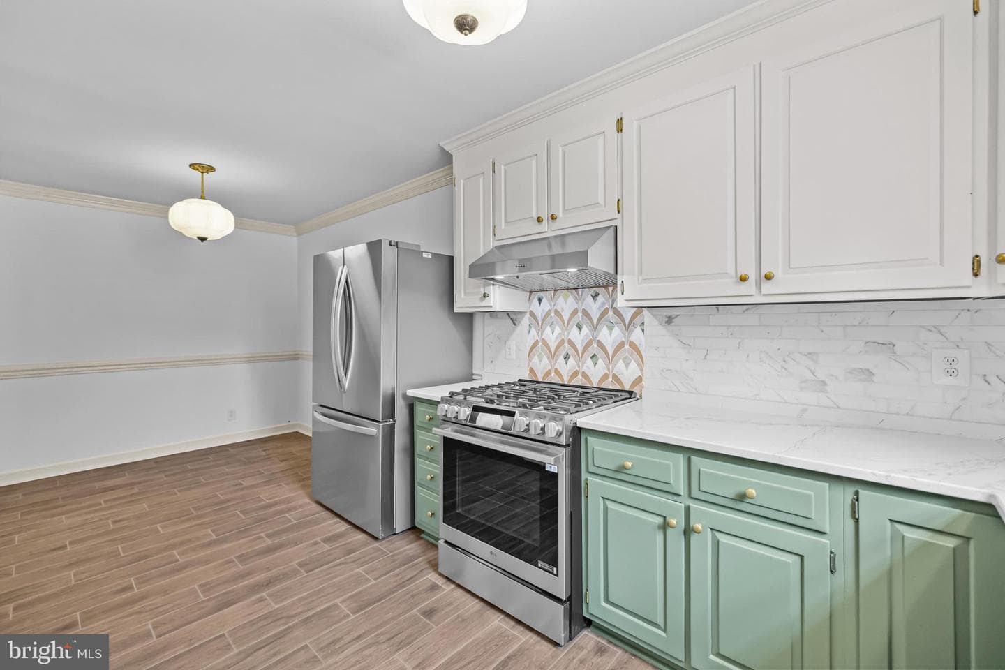 815 College Avenue photo 8