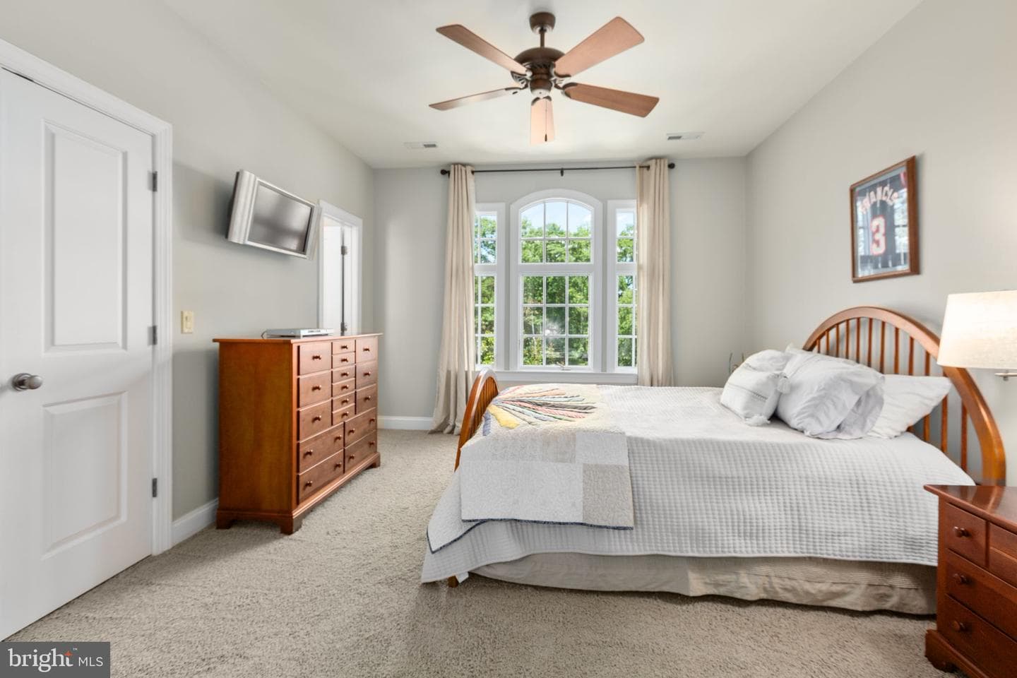 6 Delahay Drive photo 48