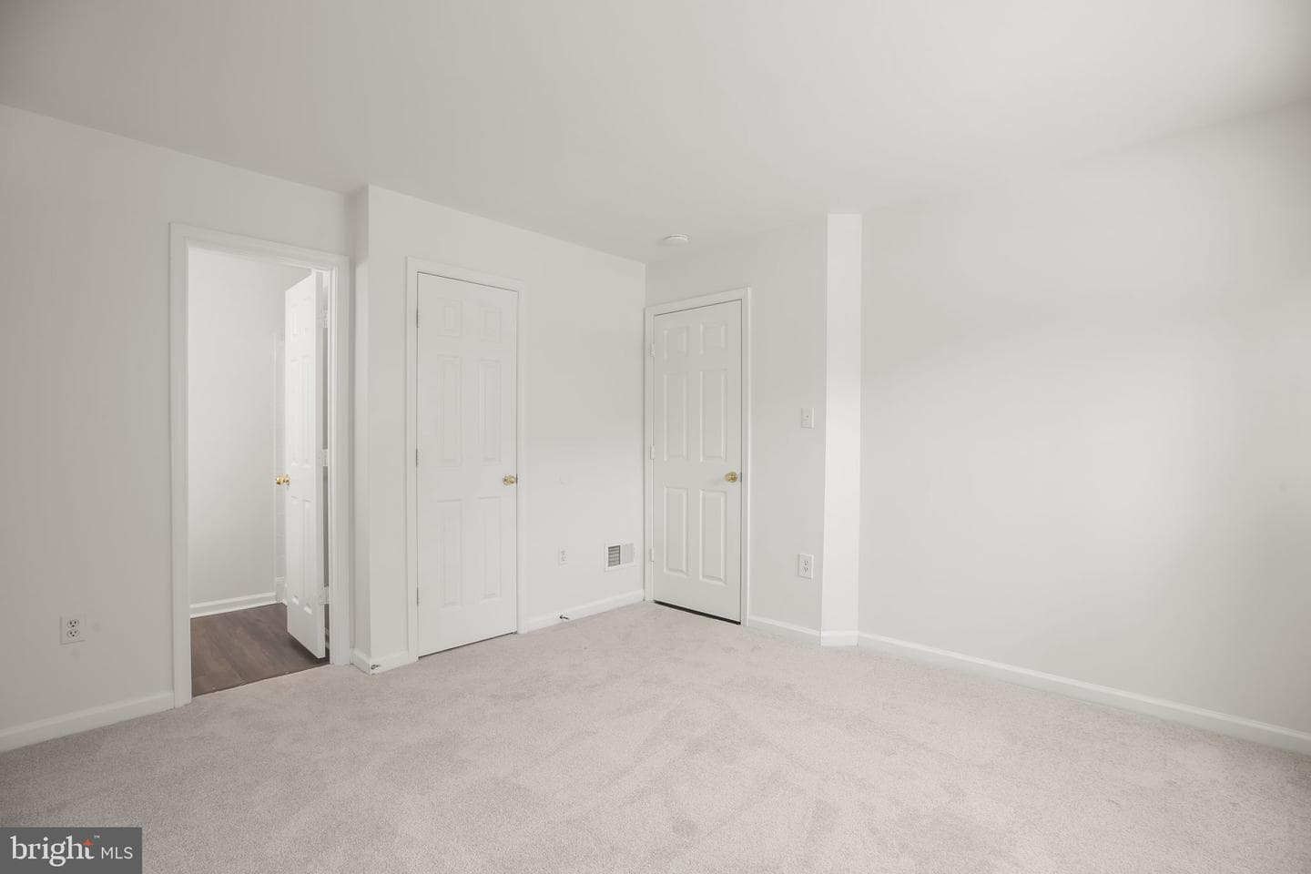 1108 Hampton Street photo 24