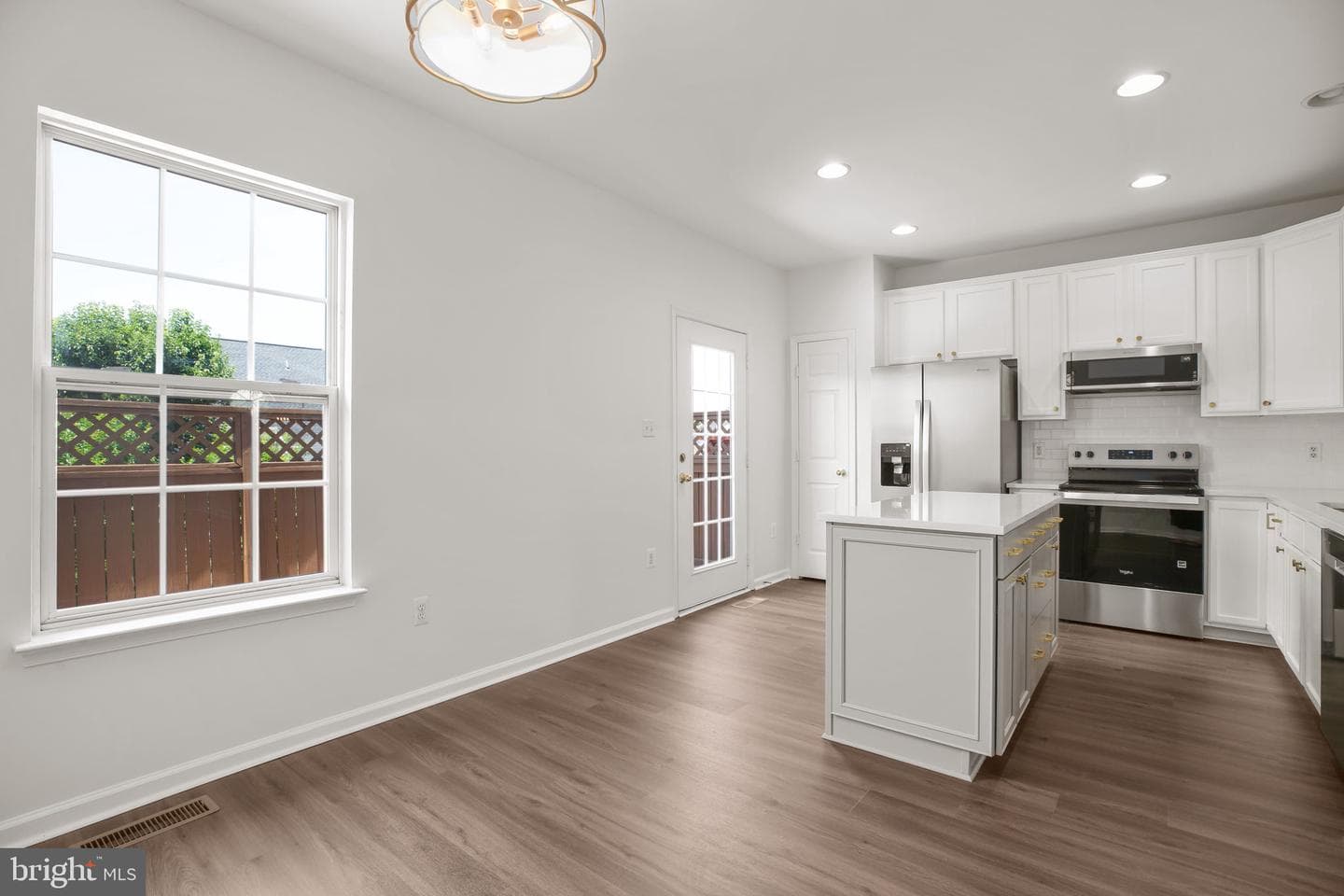 1108 Hampton Street photo 8