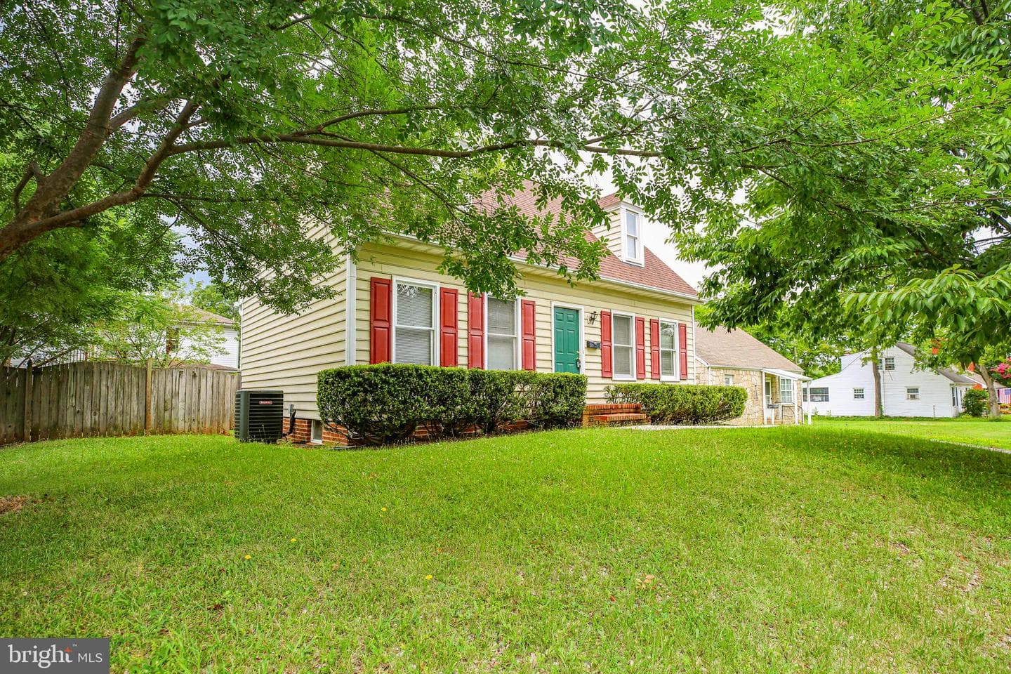 1002 Stafford Avenue photo 30