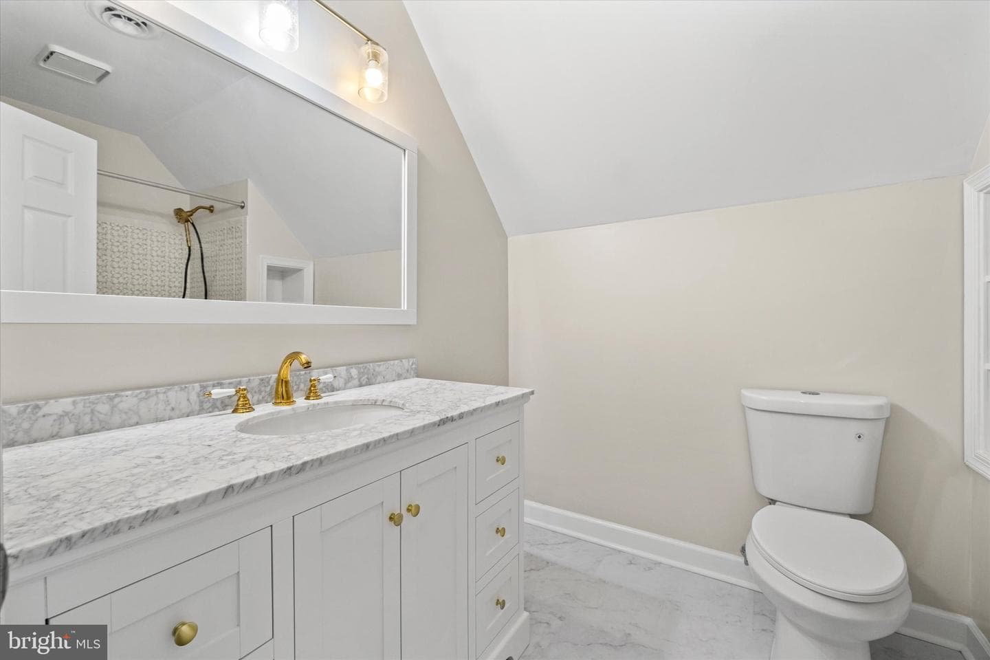 408 Riverside Drive photo 30