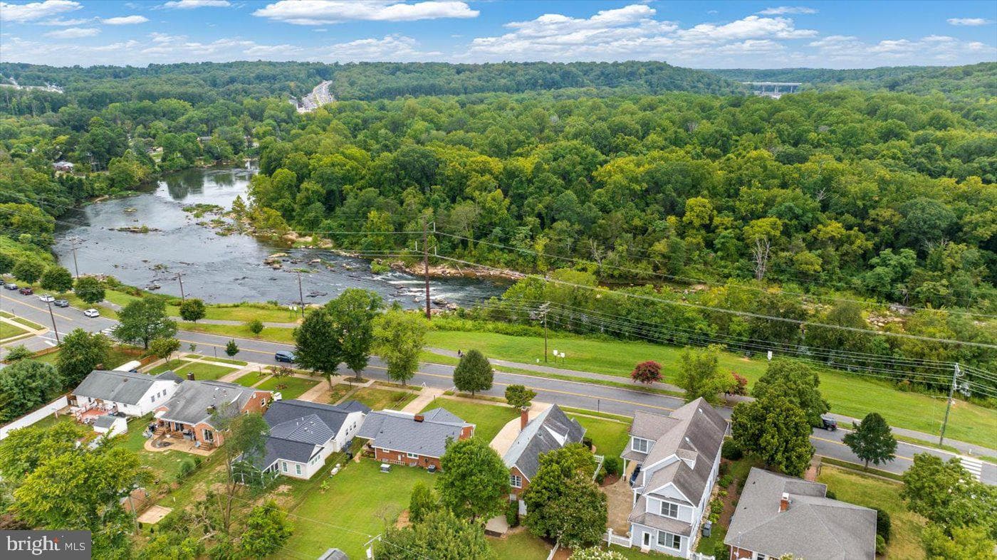 408 Riverside Drive photo 44