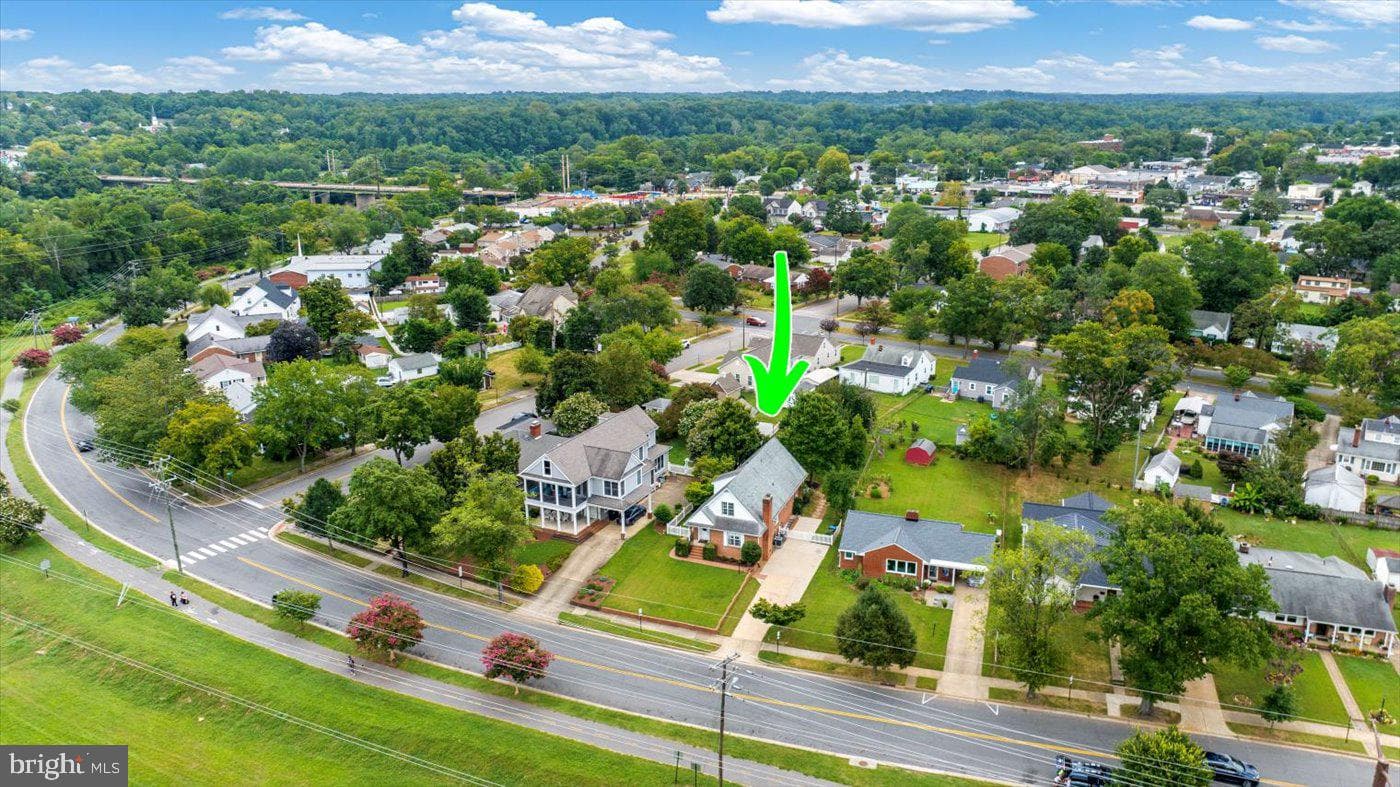 408 Riverside Drive photo 54