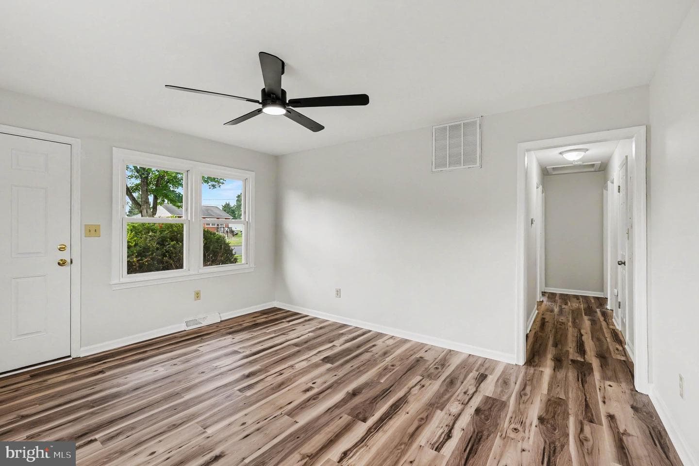 207 South Street photo 11