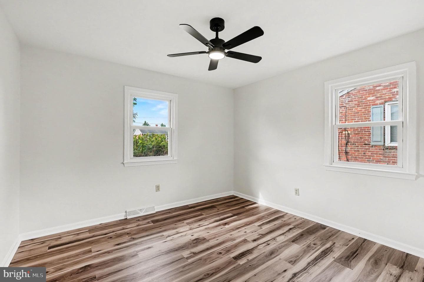 207 South Street photo 16