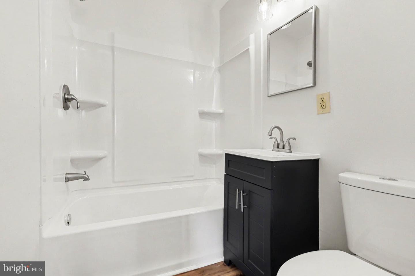 207 South Street photo 21