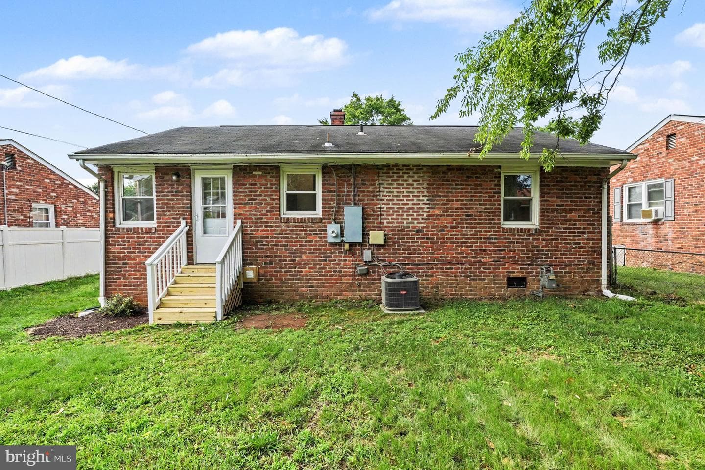207 South Street photo 22