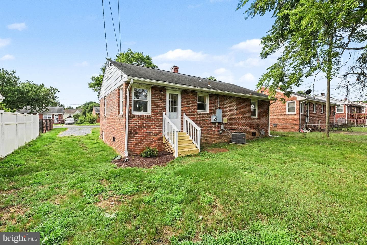 207 South Street photo 23
