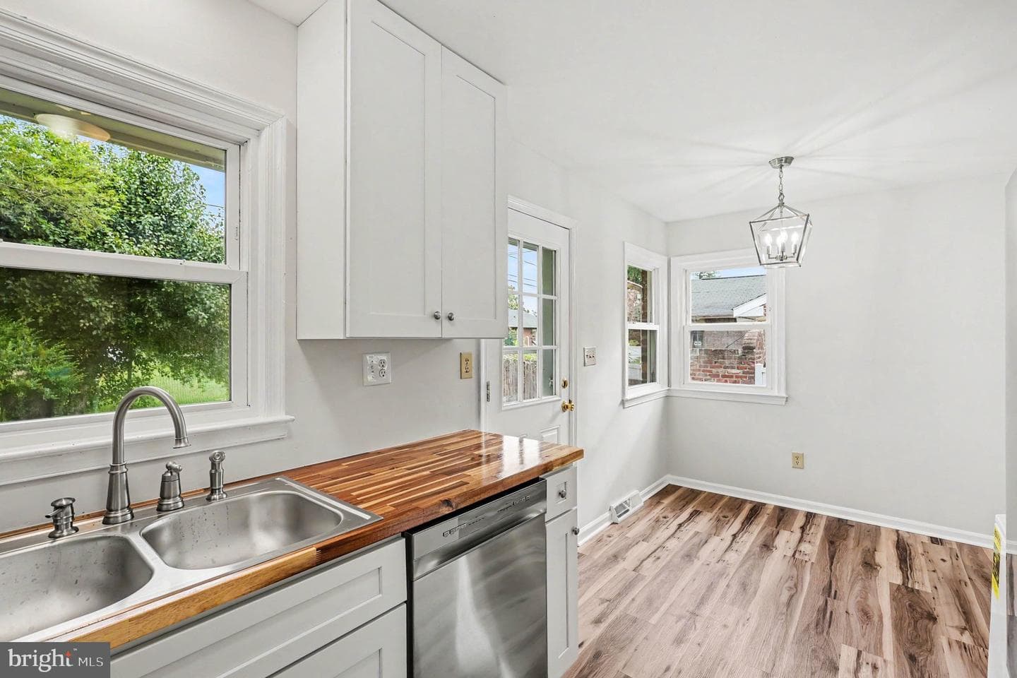 207 South Street photo 4
