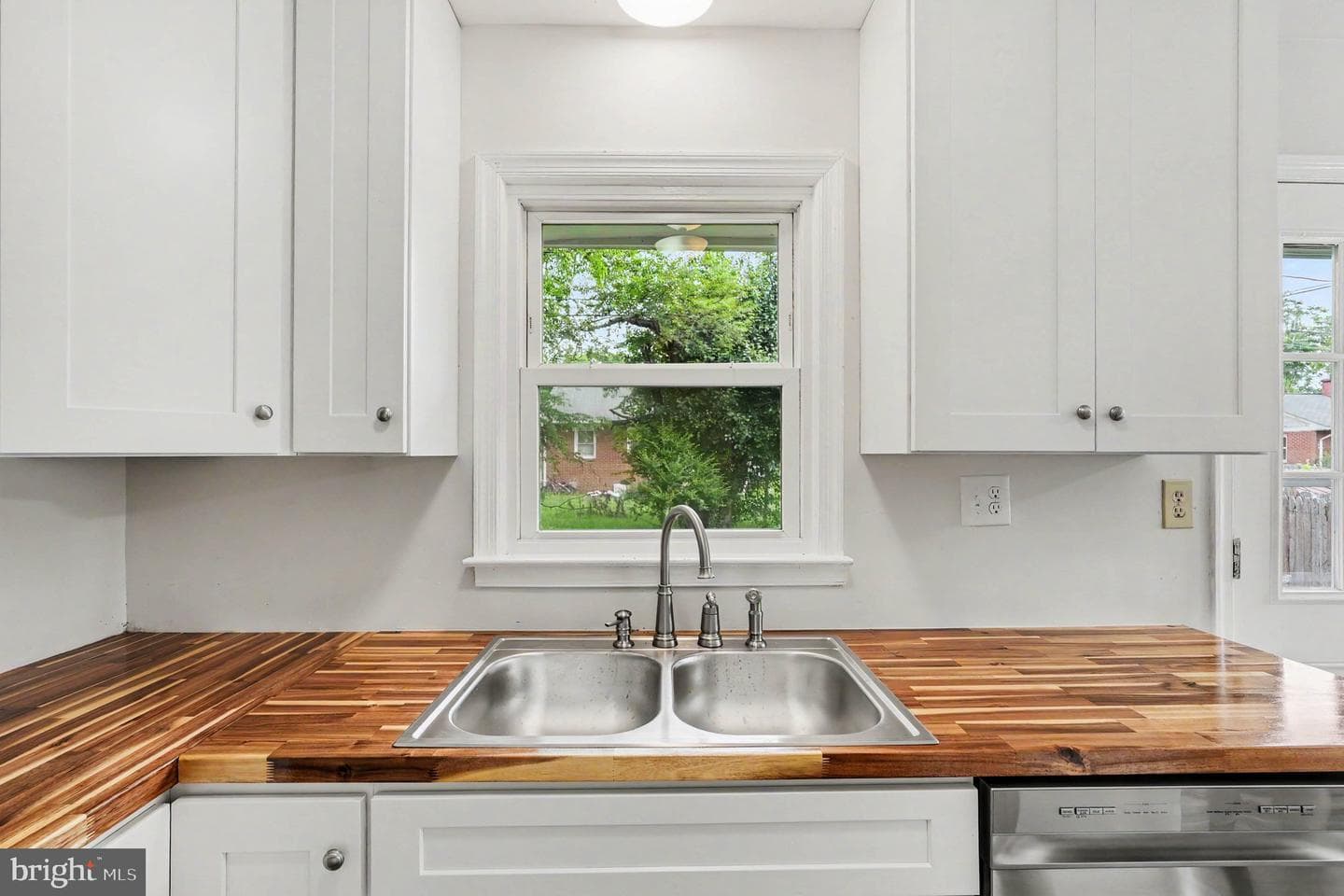 207 South Street photo 5