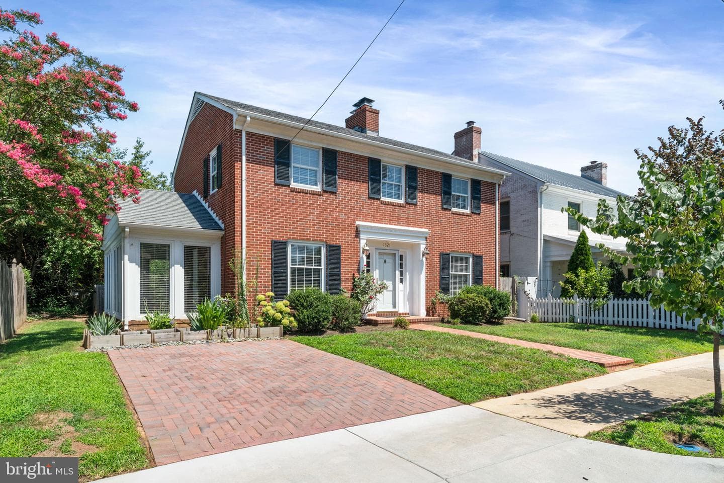 1321 Royston Street photo 2