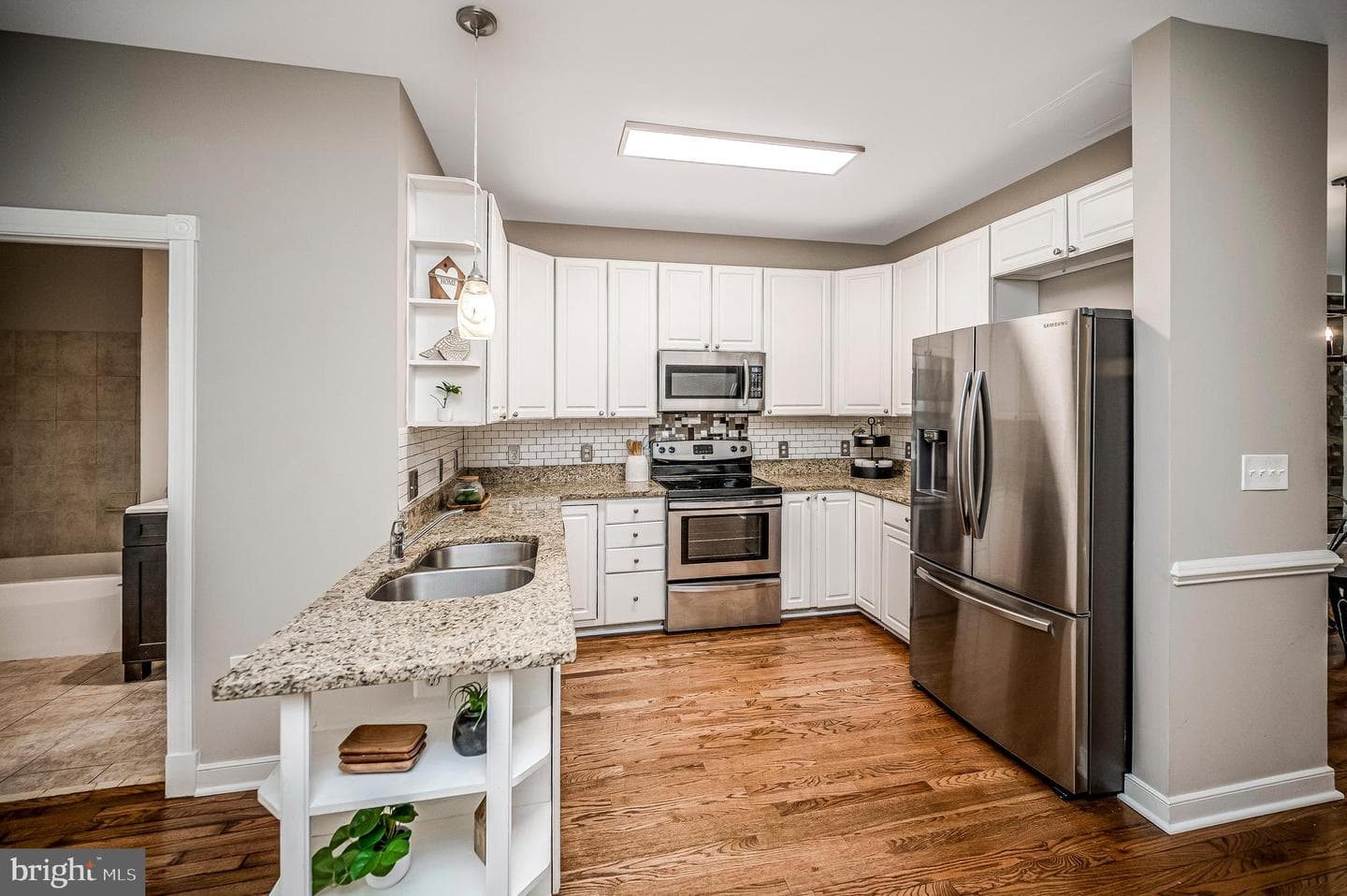 1712 Washington Avenue photo 4