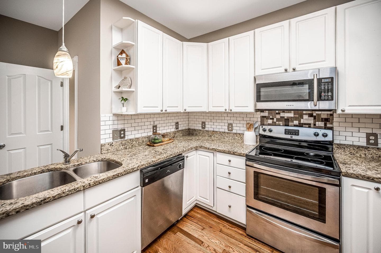 1712 Washington Avenue photo 8