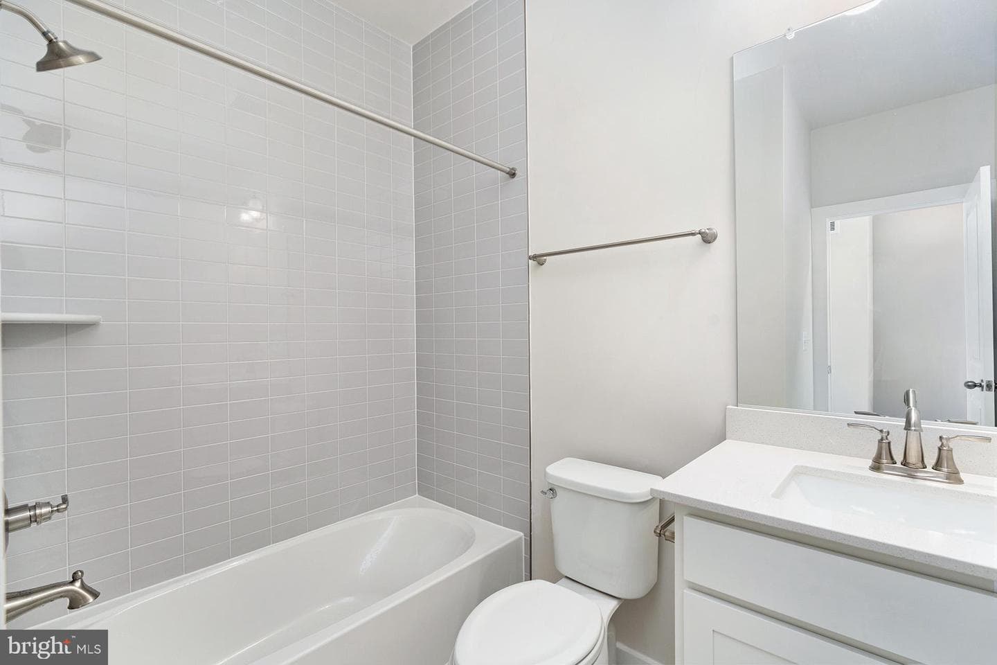 424 Germania Street photo 28