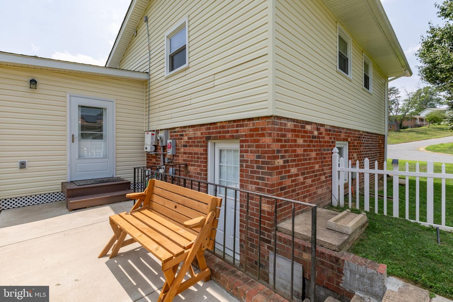 225 Morningside Drive photo 37