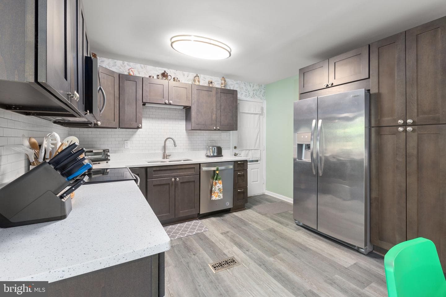 225 Morningside Drive photo 8