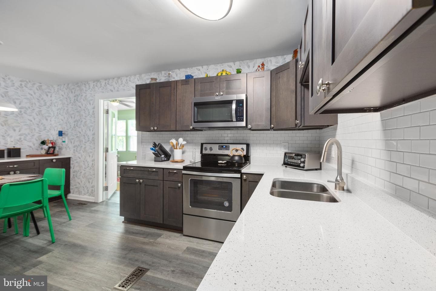 225 Morningside Drive photo 9
