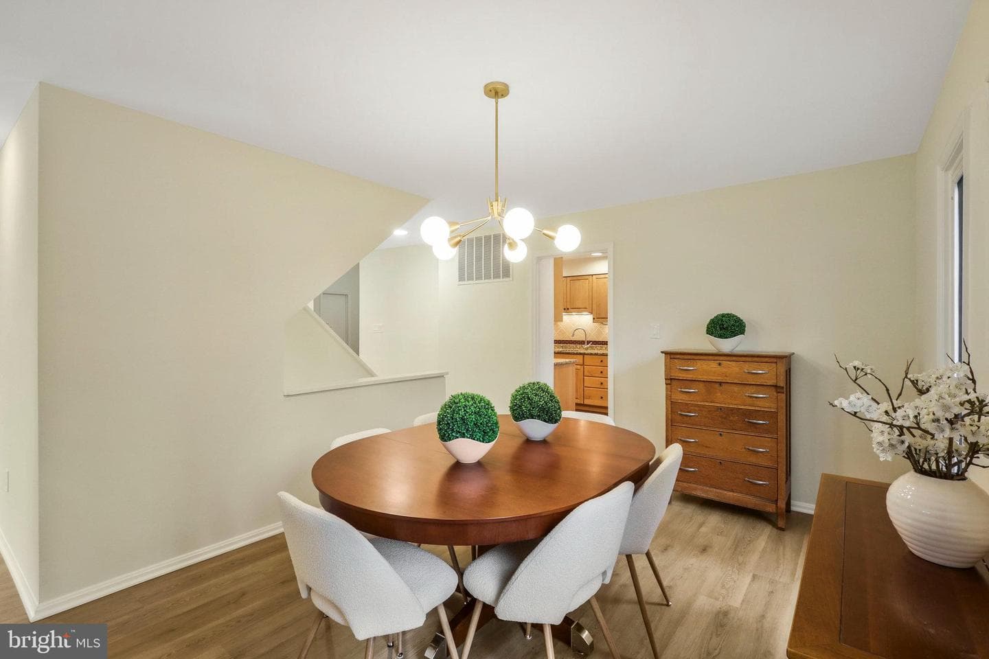 3410 White Oak Court photo 16