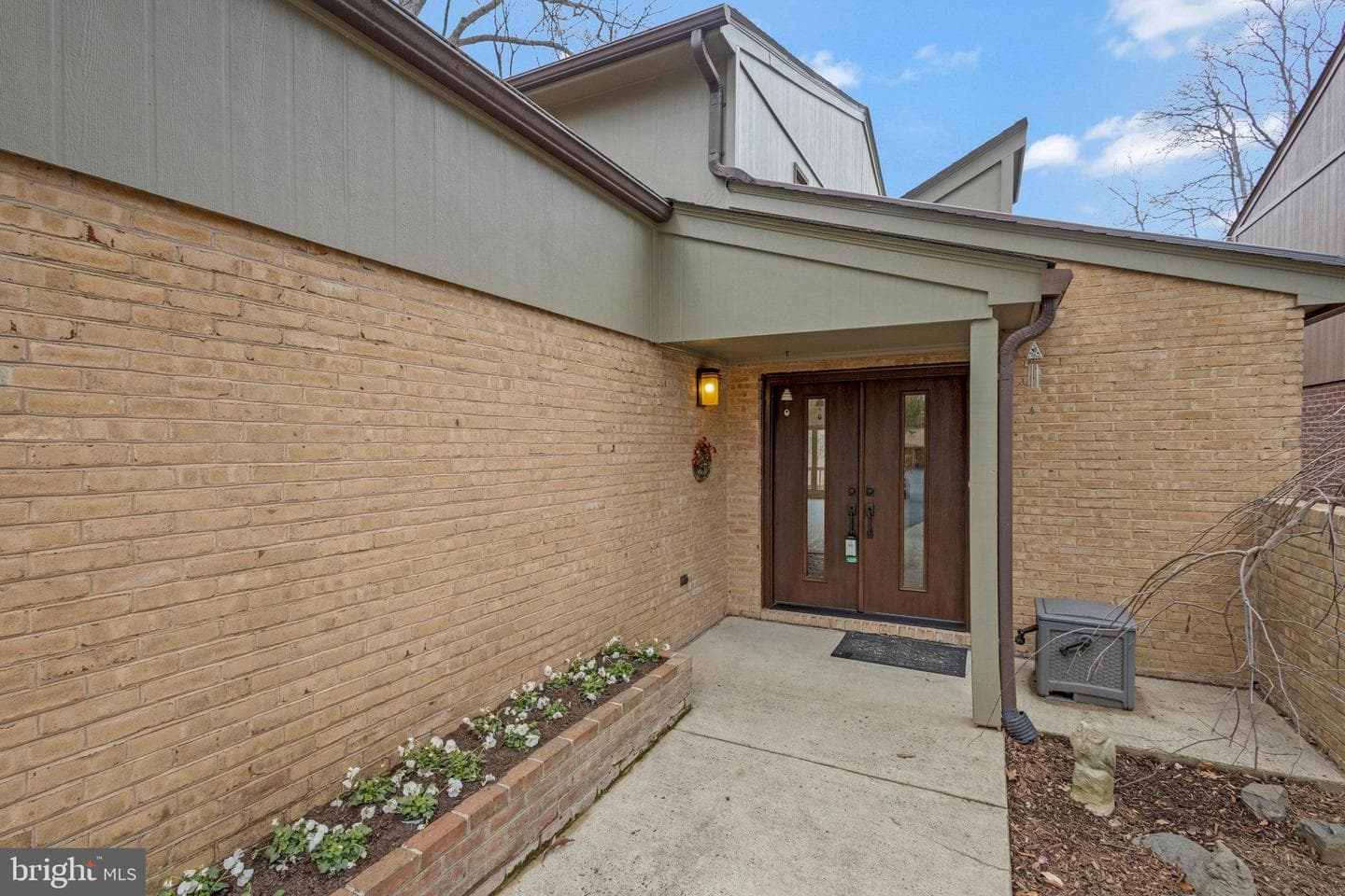 3410 White Oak Court photo 4