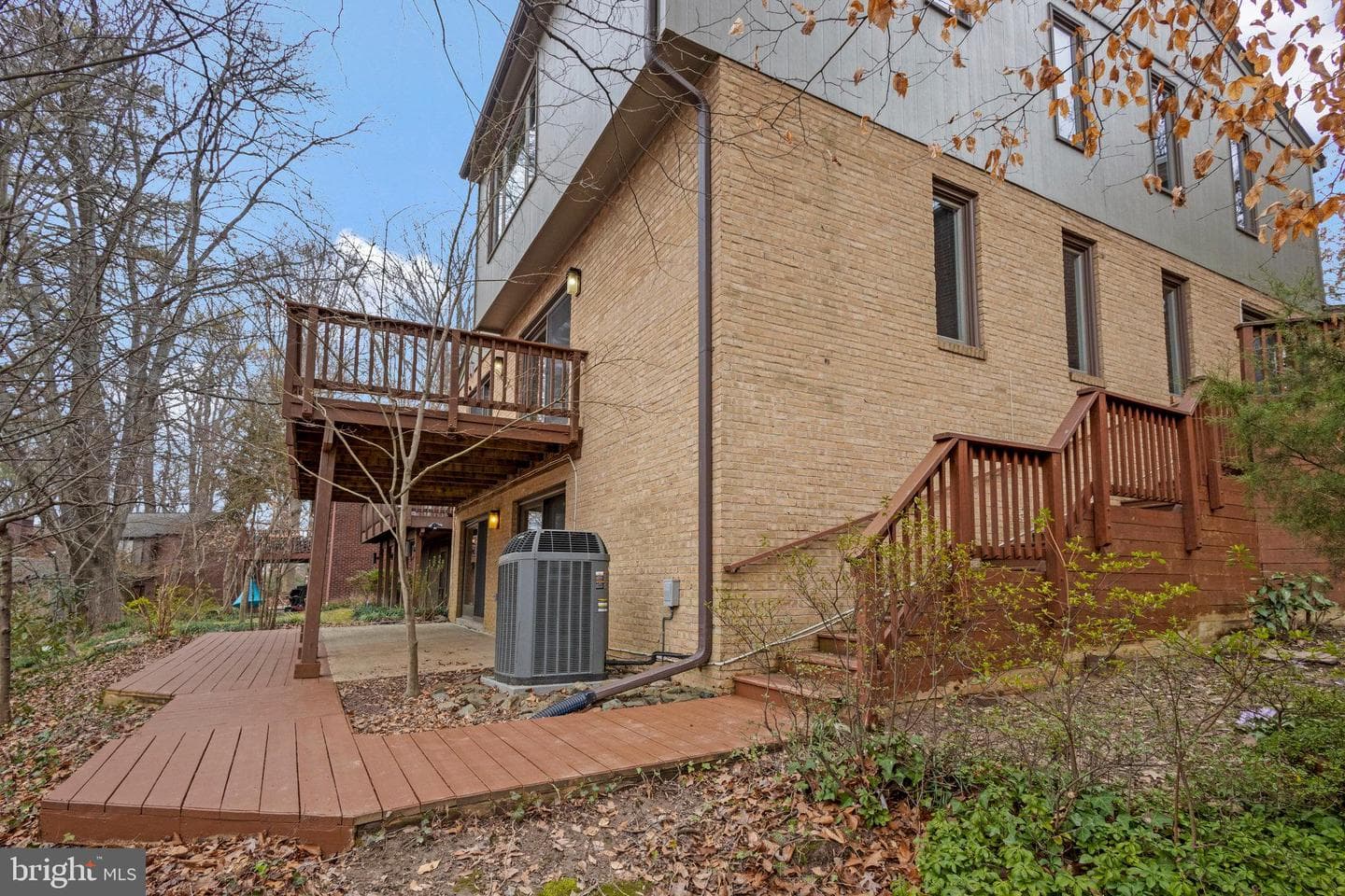 3410 White Oak Court photo 49