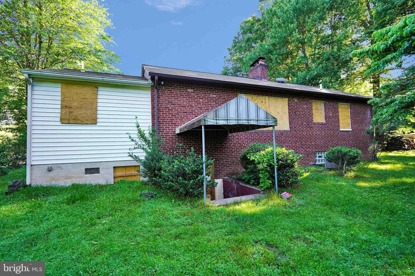 9905 Stoughton Road photo 12