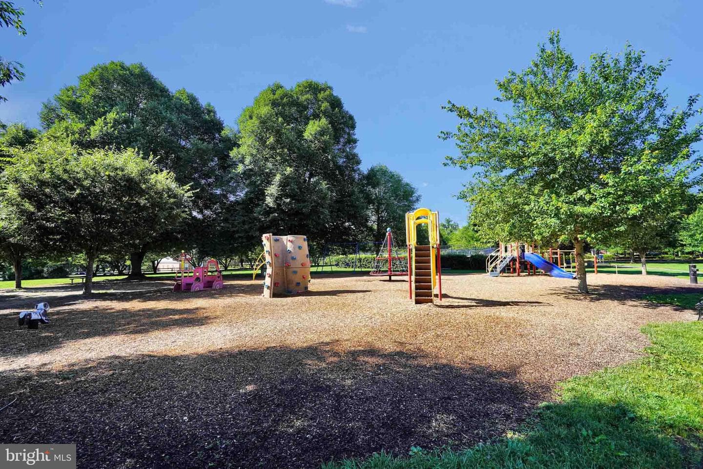 9905 Stoughton Road photo 22