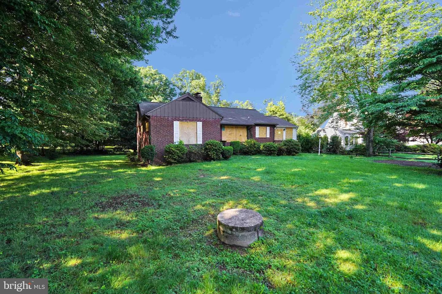 9905 Stoughton Road photo 6