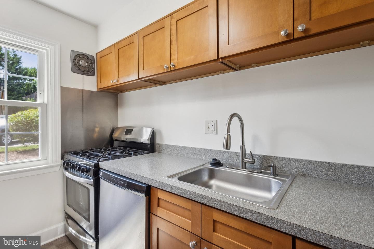 9491 Fairfax Boulevard #101 photo 11