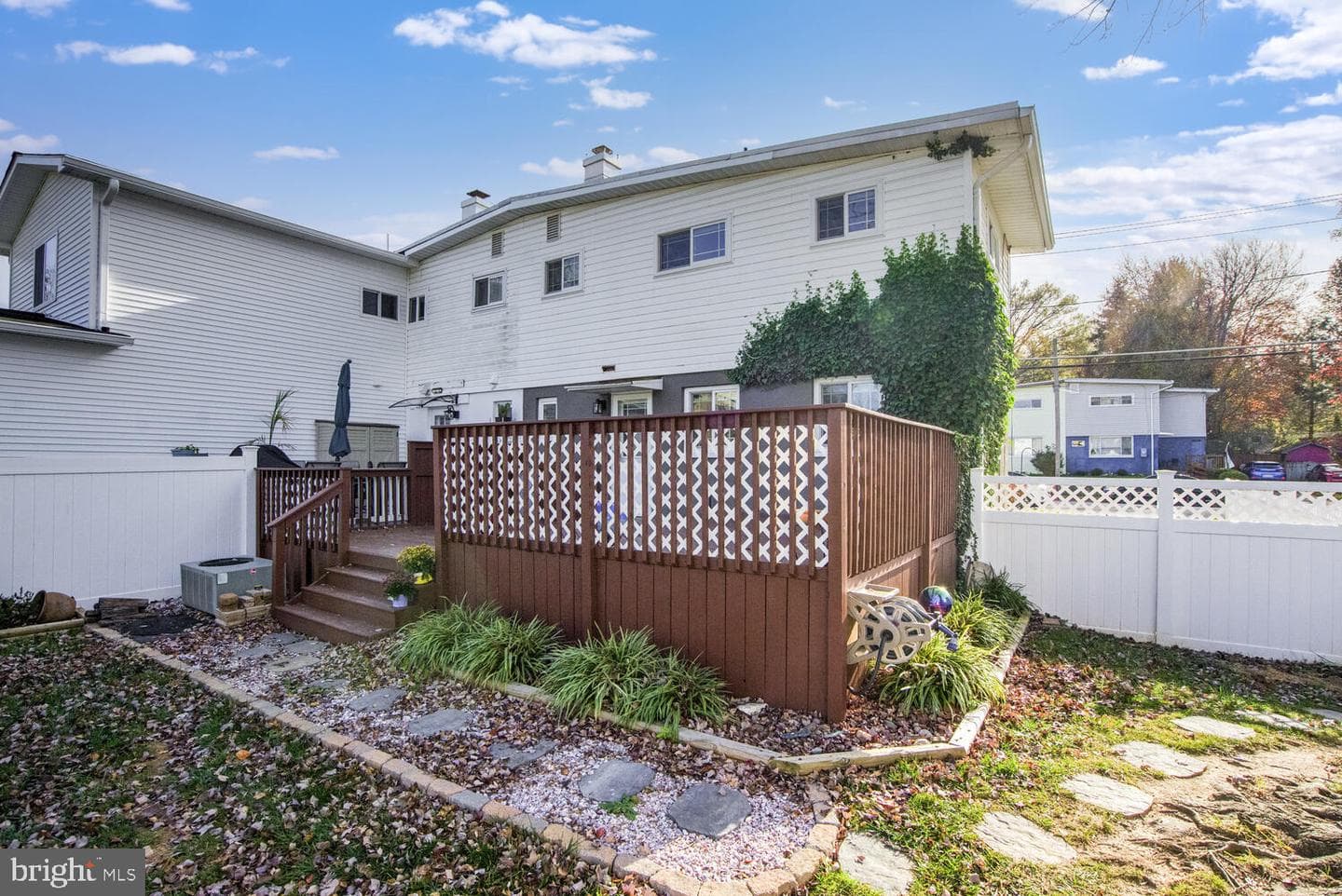 10644 Maple Street photo 26