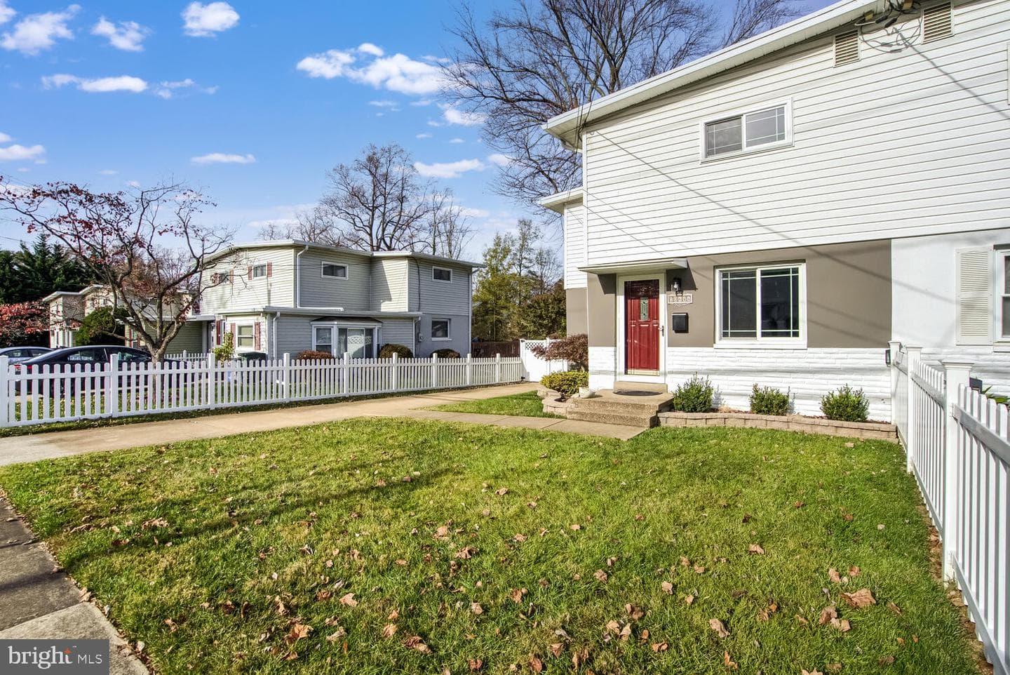 10644 Maple Street photo 3