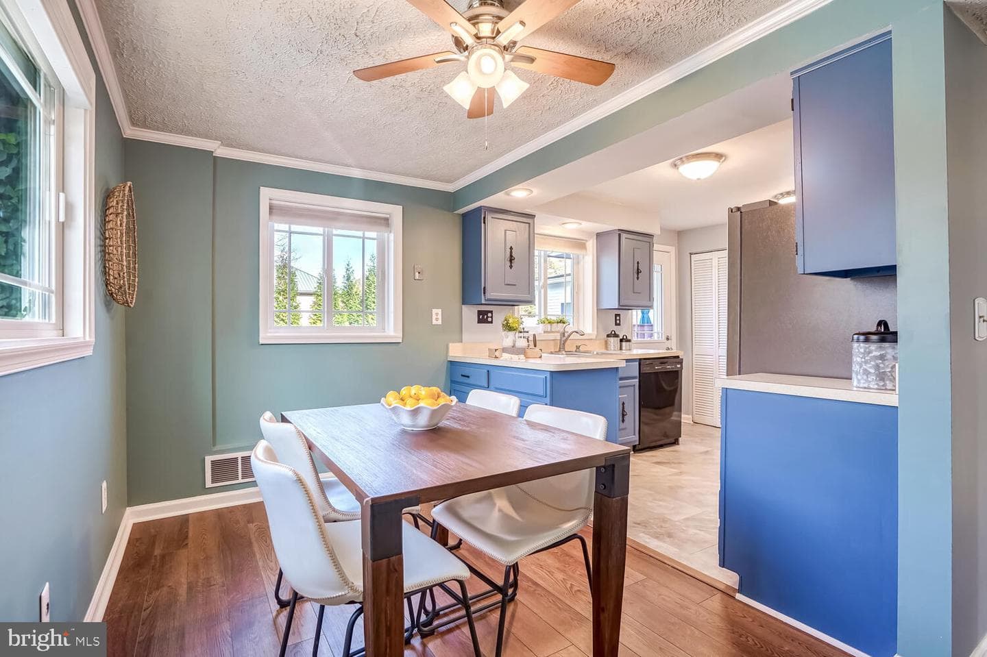 10644 Maple Street photo 8