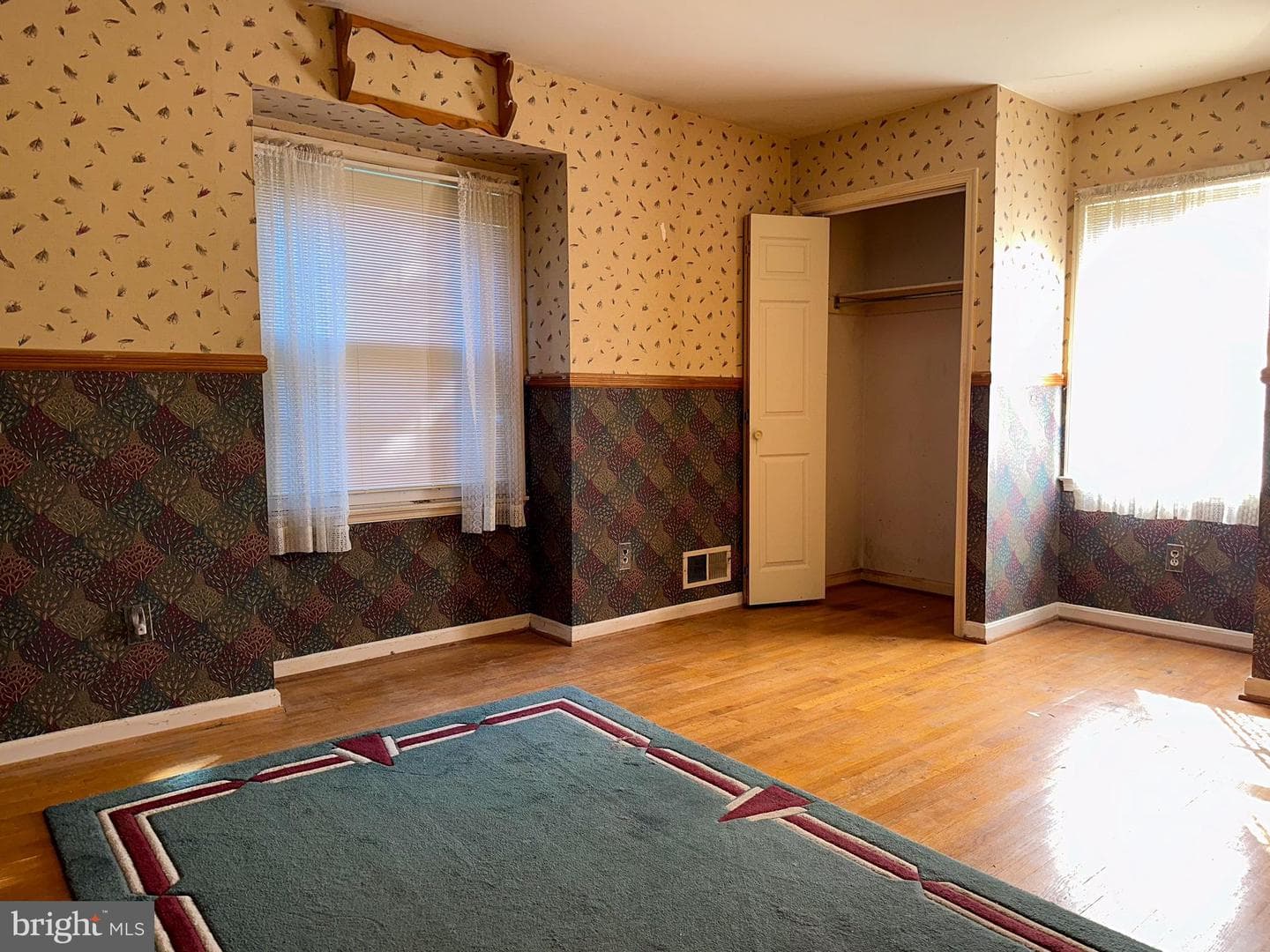 10704 Howerton Avenue photo 20