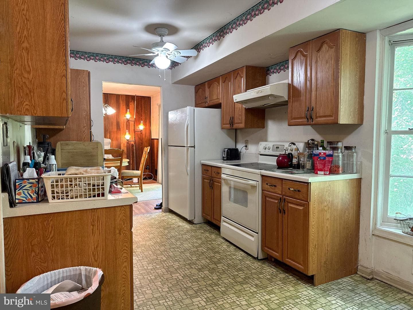 10704 Howerton Avenue photo 9