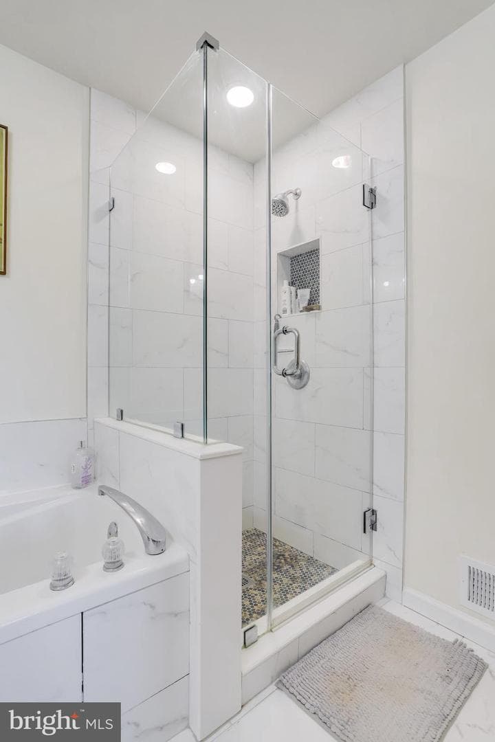 10359 Sager Avenue #301 photo 39