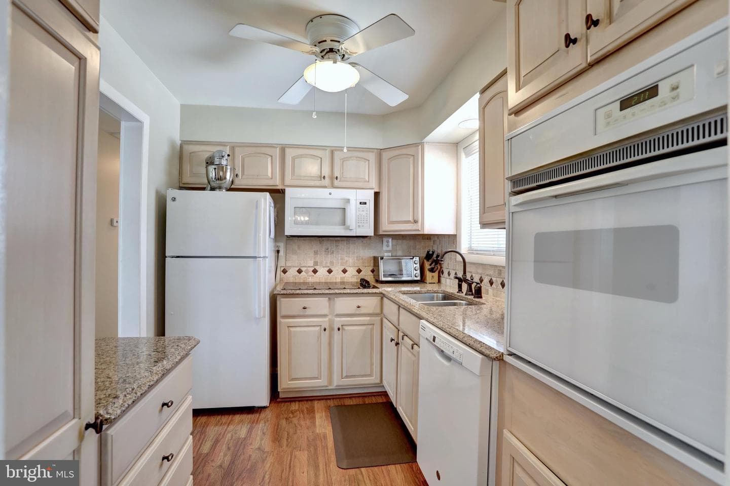 3811 Ren Road photo 7
